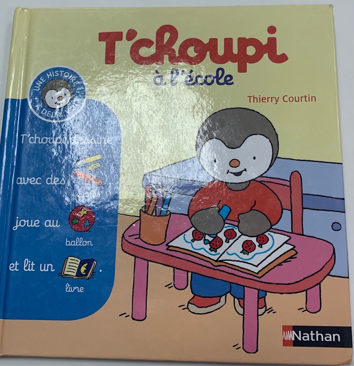 T'choupi à l'école - Click to enlarge picture.