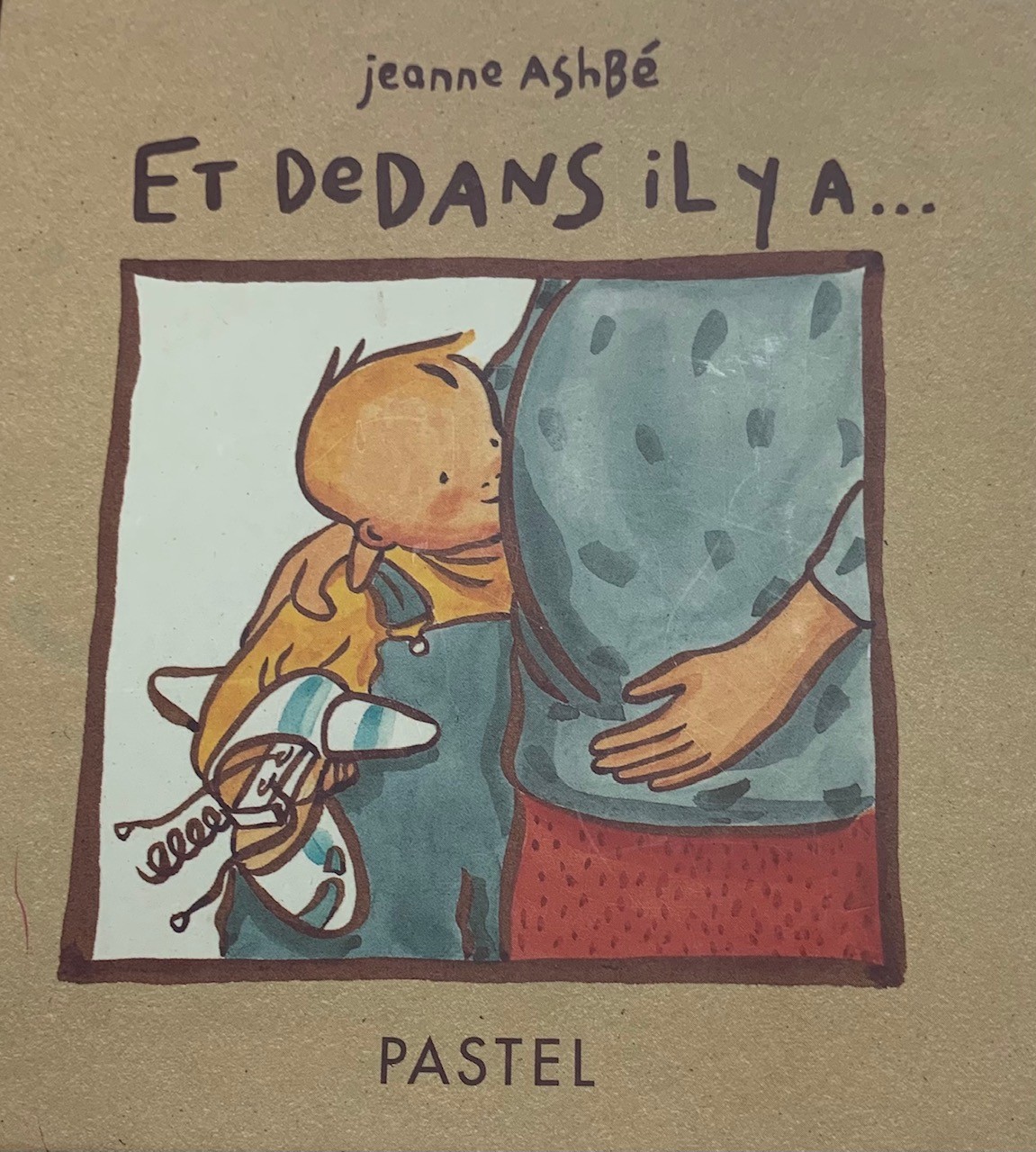 Et dedans il y a... - Click to enlarge picture.