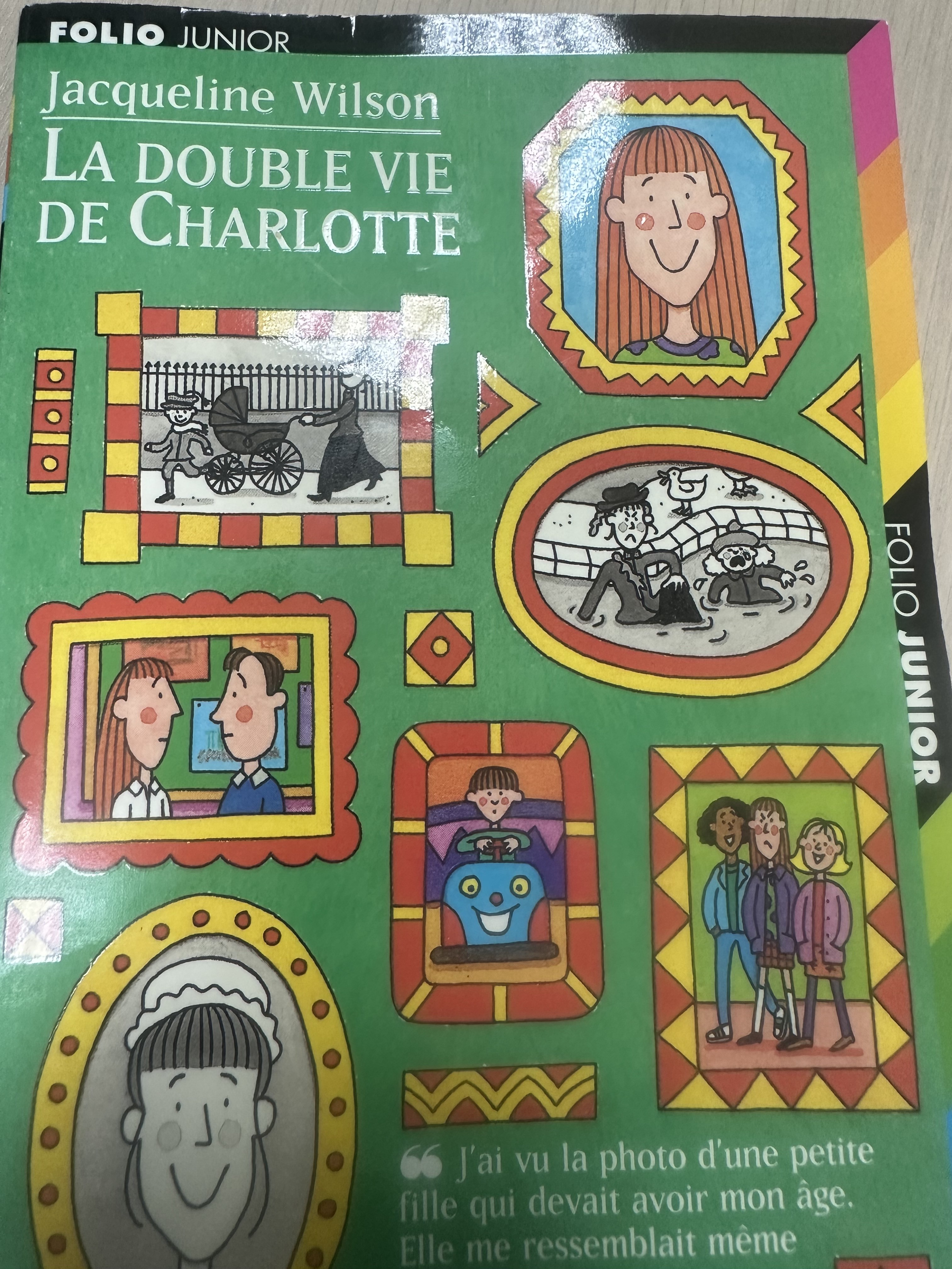 La double vie de Charlotte - Click to enlarge picture.